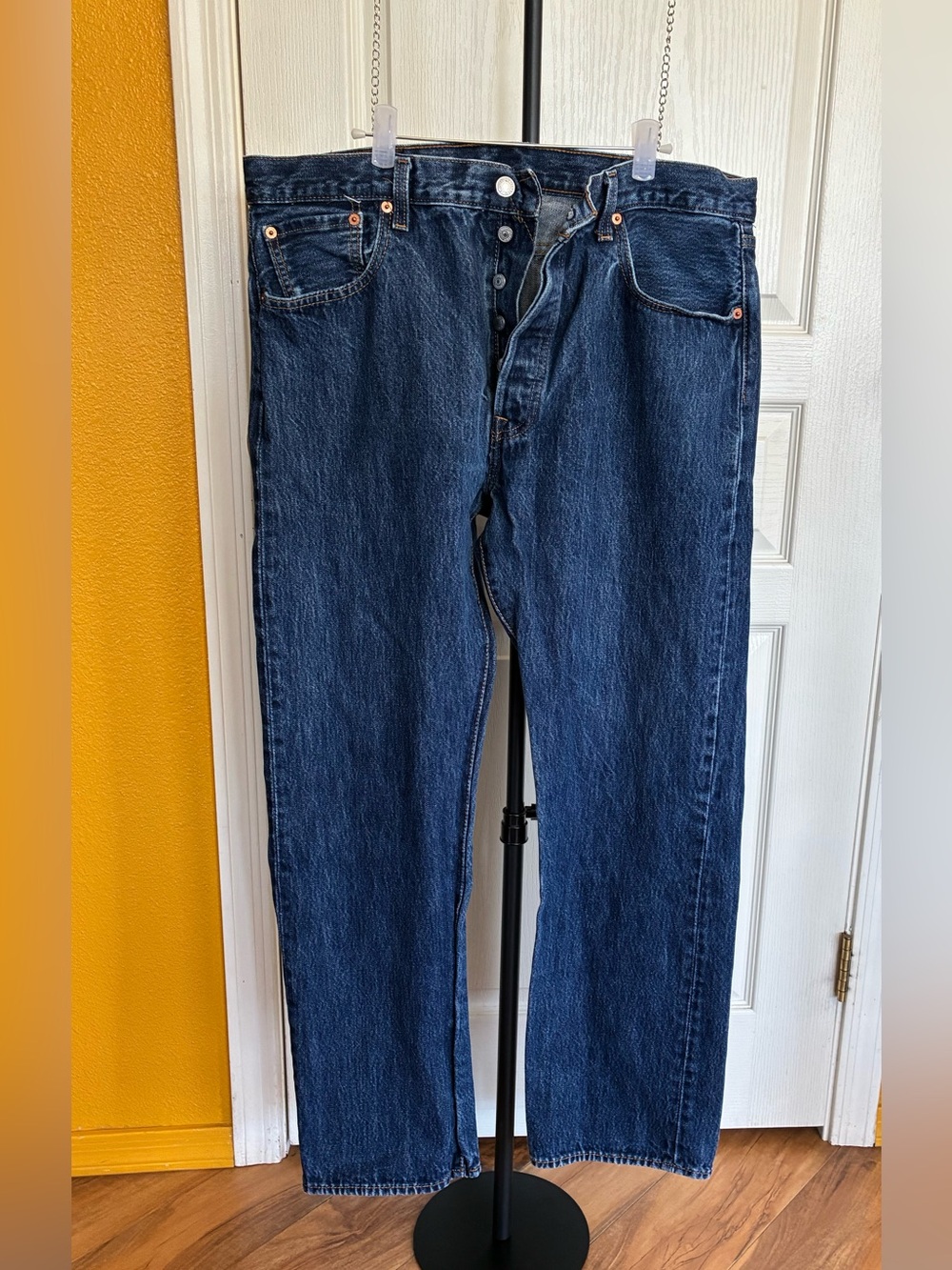 Men’s Levi’s 501 - W38 L32